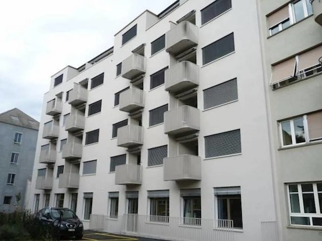 Hitrental Kreuzplatz Apartments Schweiz