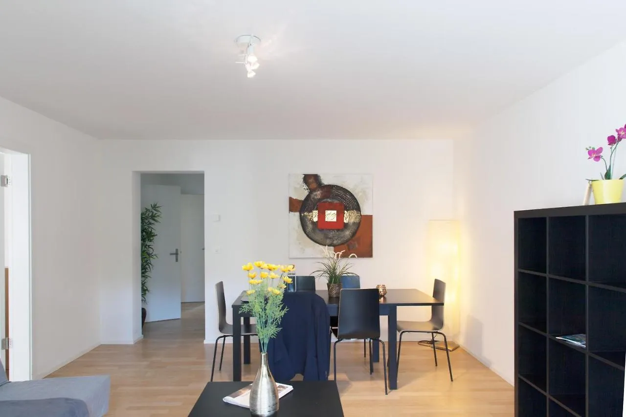 Hitrental Kreuzplatz Apartments Schweiz